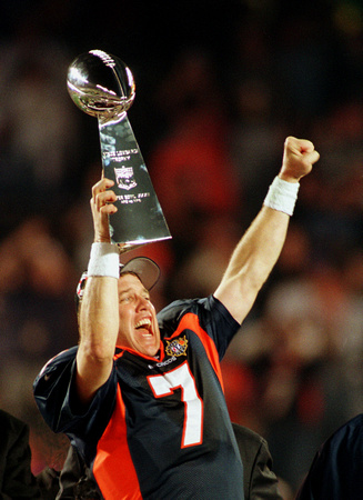 Broncos Elway's First Super Bowl Win